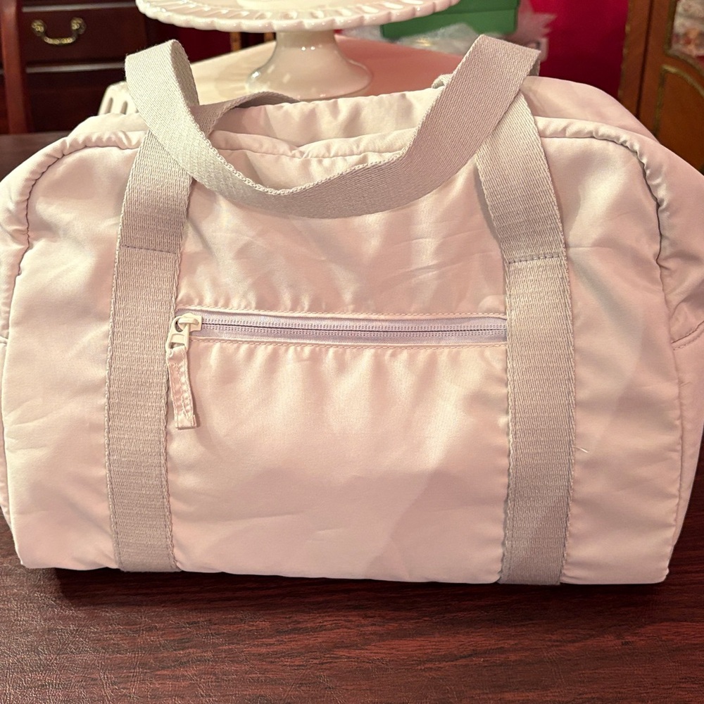 Women’s Lightweight Weekender Gym Bag with Free Young LA Storage Bag